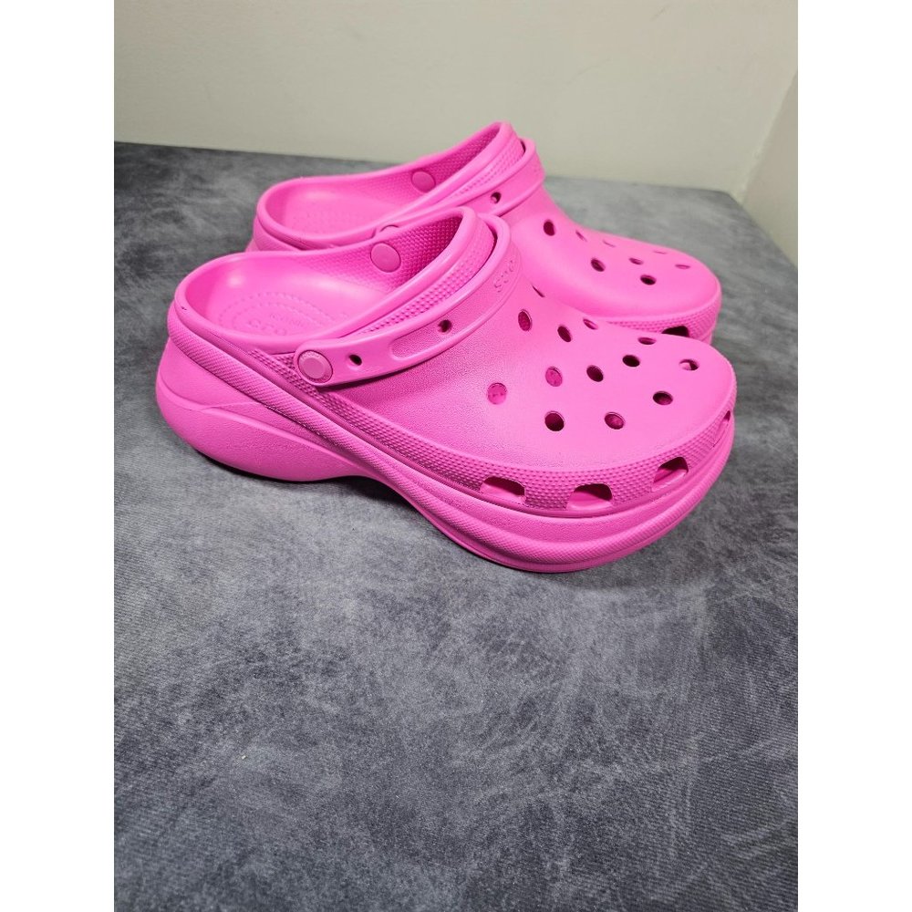 NEW Crocs Women’s 11 Hot Pink Platform Iconic Slip On Comfort Clogs